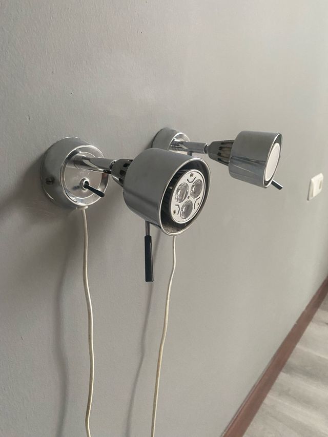 2 Apliques metálicos plata