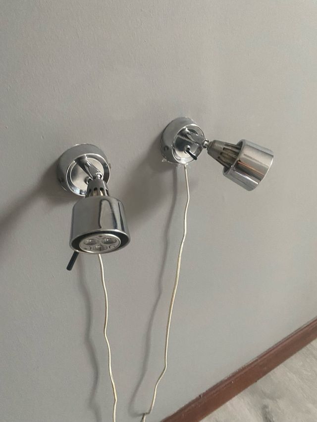 2 Apliques metálicos plata