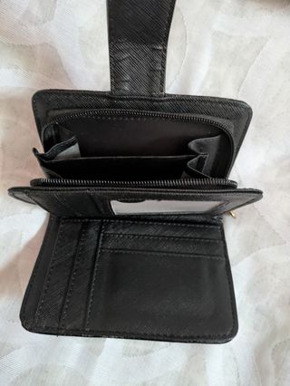 Monedero billetera negro acharolado monogram