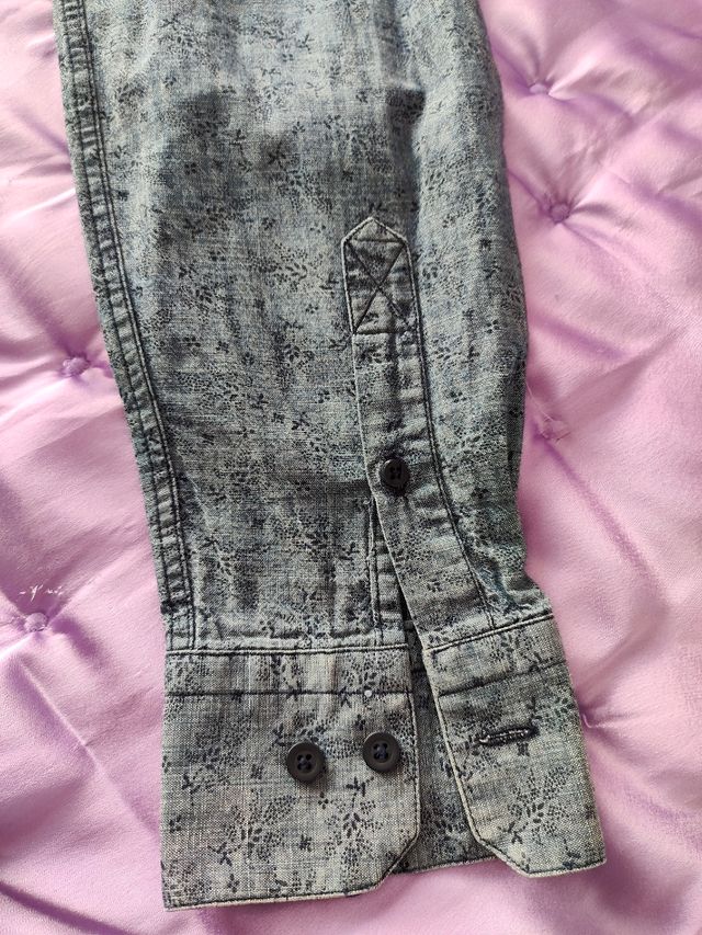 Camisa azul com estampa Pull&Bear