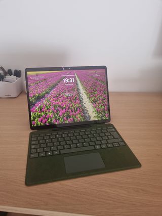 Surface Pro X SQ1 – 256 GB SSD / 8 GB RAM 