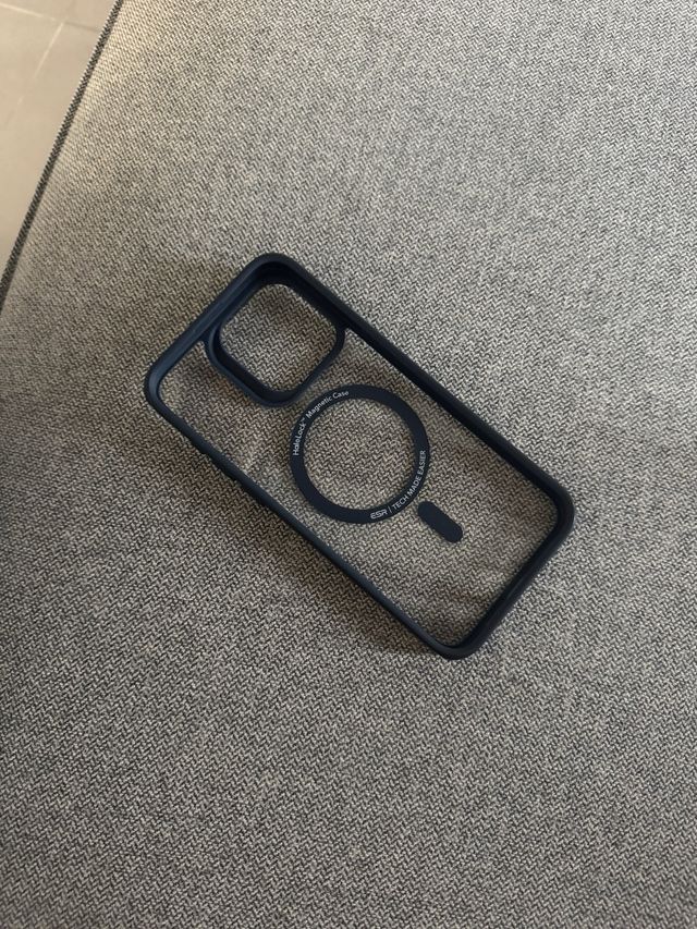 Funda iPhone 15 Pro Max ESR