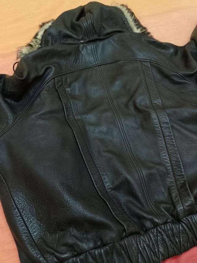 Exclusiva cazadora de cuero vintage  Talla M-L
