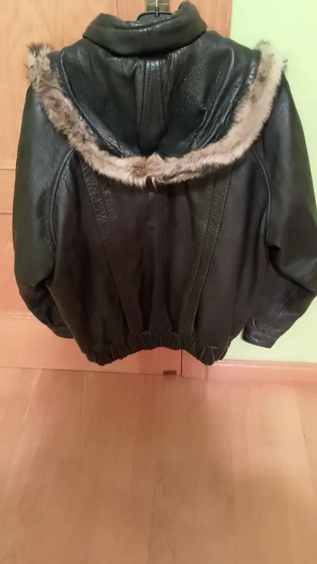 Exclusiva cazadora de cuero vintage  Talla M-L
