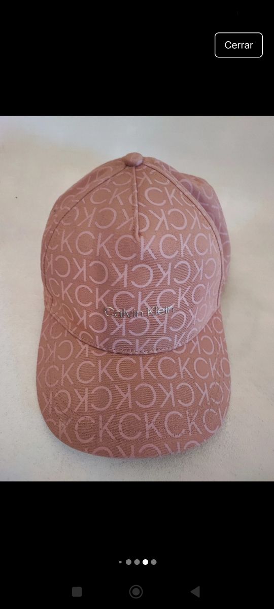 Gorra Calvin Klein rosa