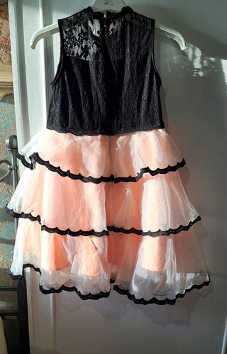 Vestito bimba elegante, nero e pesca