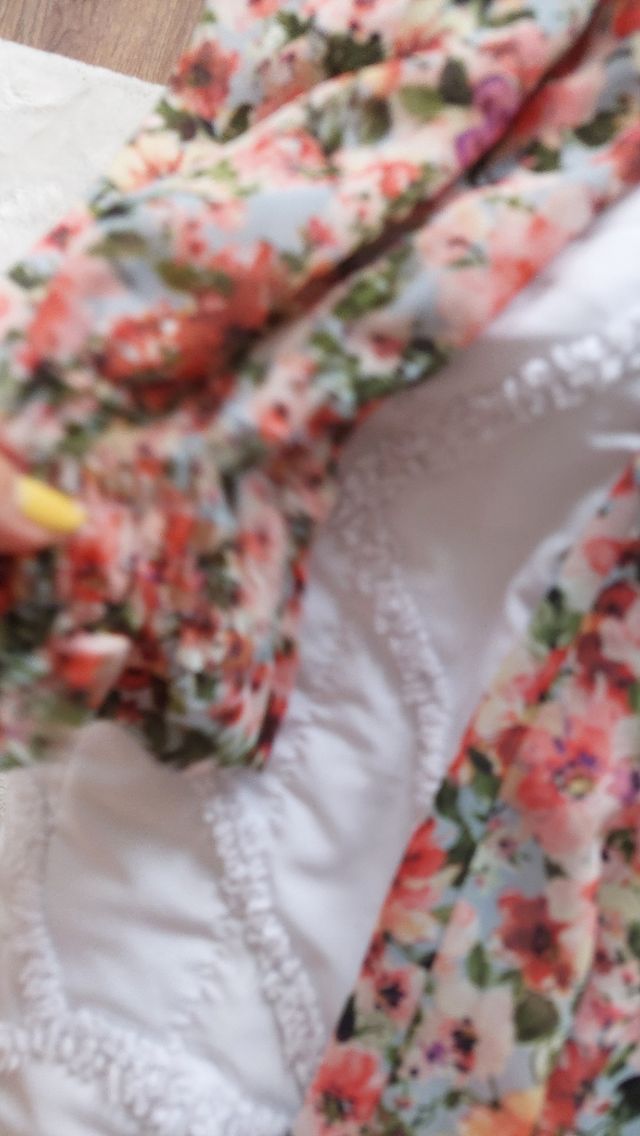 Vestido floral  y rosa