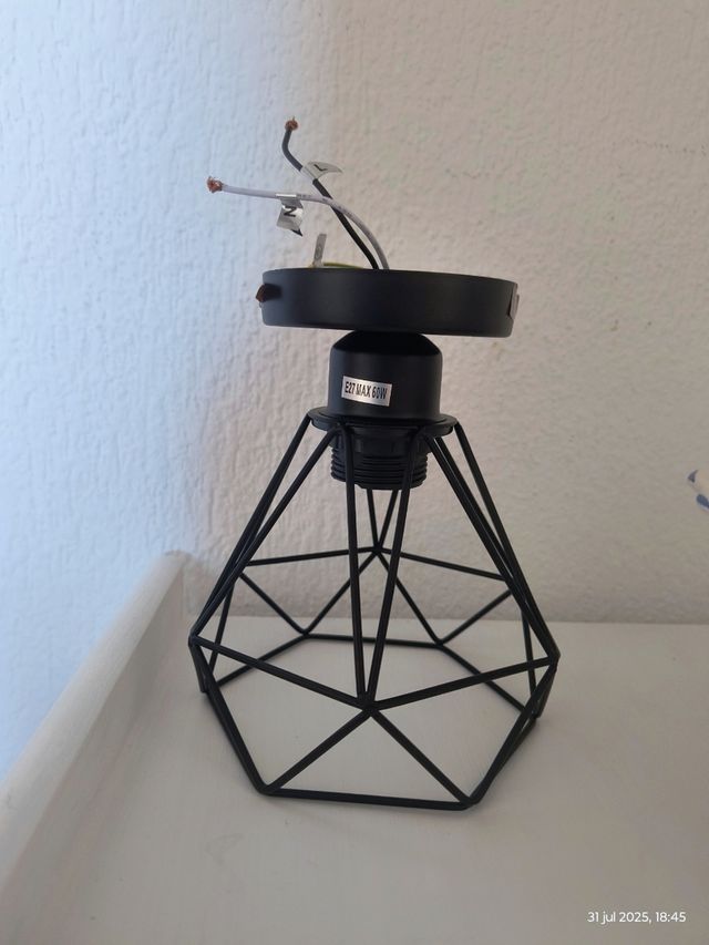 2 lampade da corridoio metalliche nere