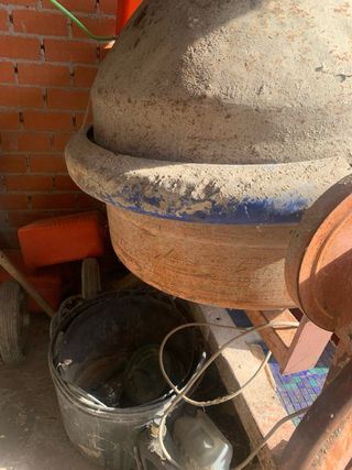 Hormigonera 250L usada