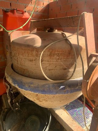 Hormigonera 250L usada