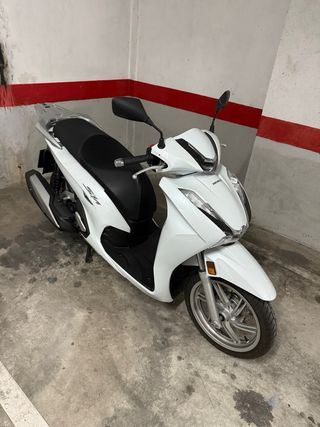 Honda SH350i - Scooter blanco