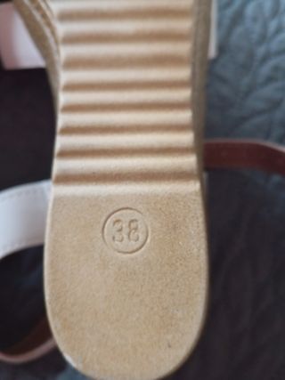 Zuecos blancos mujer