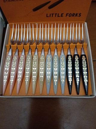 Set Vintage: 24 cucchiaini e forchette