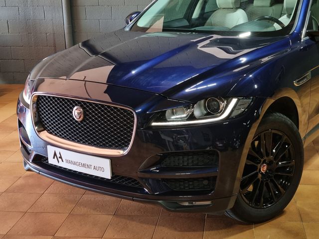 Jaguar F-Pace 2017