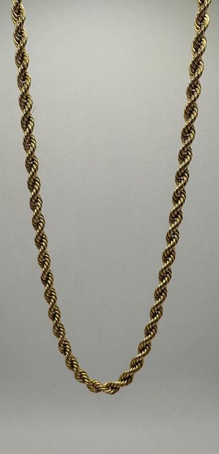 Cadena Salomónica de oro de 18k, 14.29 g, 51 cm.
