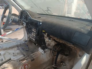 Carrocería Saxo con barras