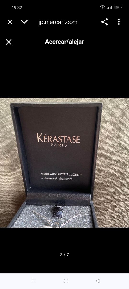 Colgante Swarovski con cadena de plata.