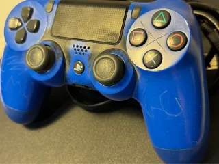 Ps4 Slim + mando original