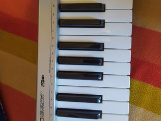 Roland PC-300 MIDI teclado