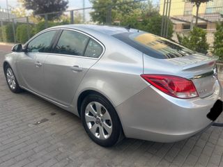 Opel Insignia 2010 tel 666217952