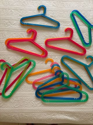 23 Perchas Colores Niños