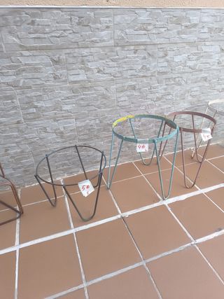 Macetas y silla hierro forja