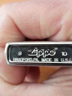 Zippo Manchester Grabado Alto Grado