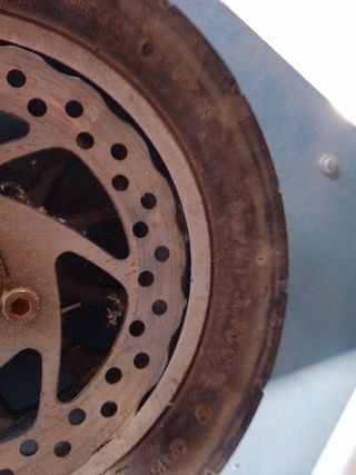 Rueda moto 12" usada