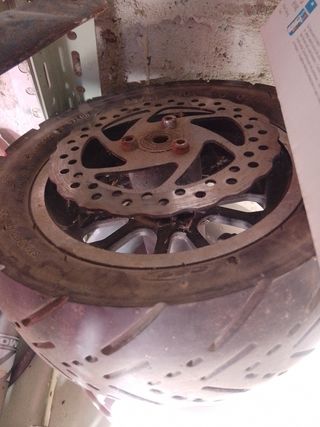 Rueda moto 12" usada