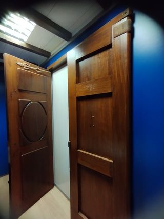 Preciosas puertas de 235 x 80 x 7 cmt