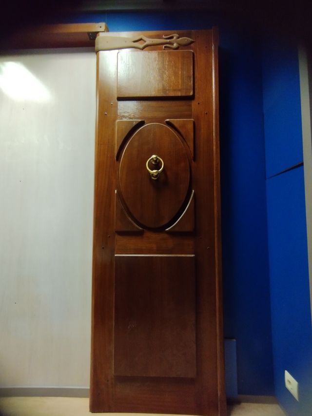 Preciosas puertas de 235 x 80 x 7 cmt