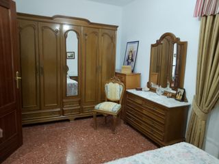 Chalet adosado esquinero