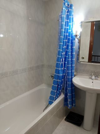 Chalet adosado esquinero