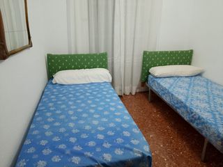 Chalet adosado esquinero