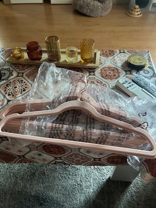 15 Perchas Terciopelo Rosa