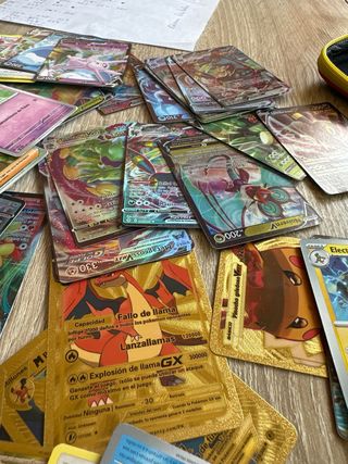 Lote de cartas Pokémon