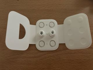 Par de almohadillas talla S AirPods Pro 1 y2 Apple