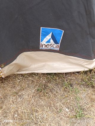 Tienda campaña dos habitaciones en buen estado.