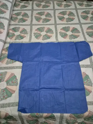 15 divise Monouso Blu (disponibilità di + pezzi)