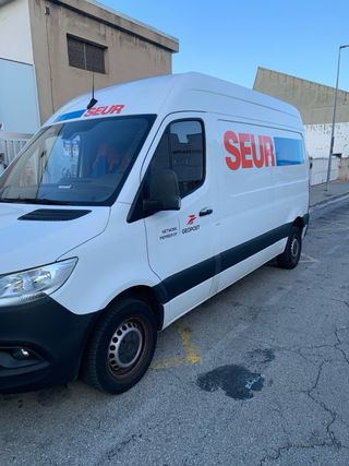 Mercedes-Benz Sprinter 2021