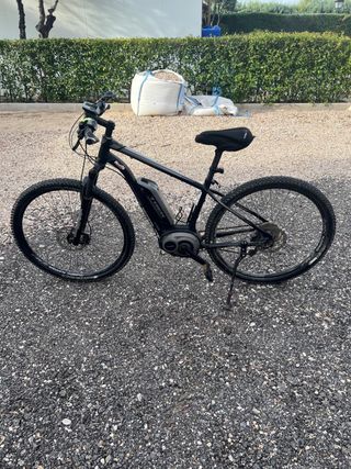 Bicicleta eléctrica TREK con motor BOSH