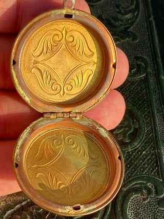 Precioso guardapelo victoriano 1890