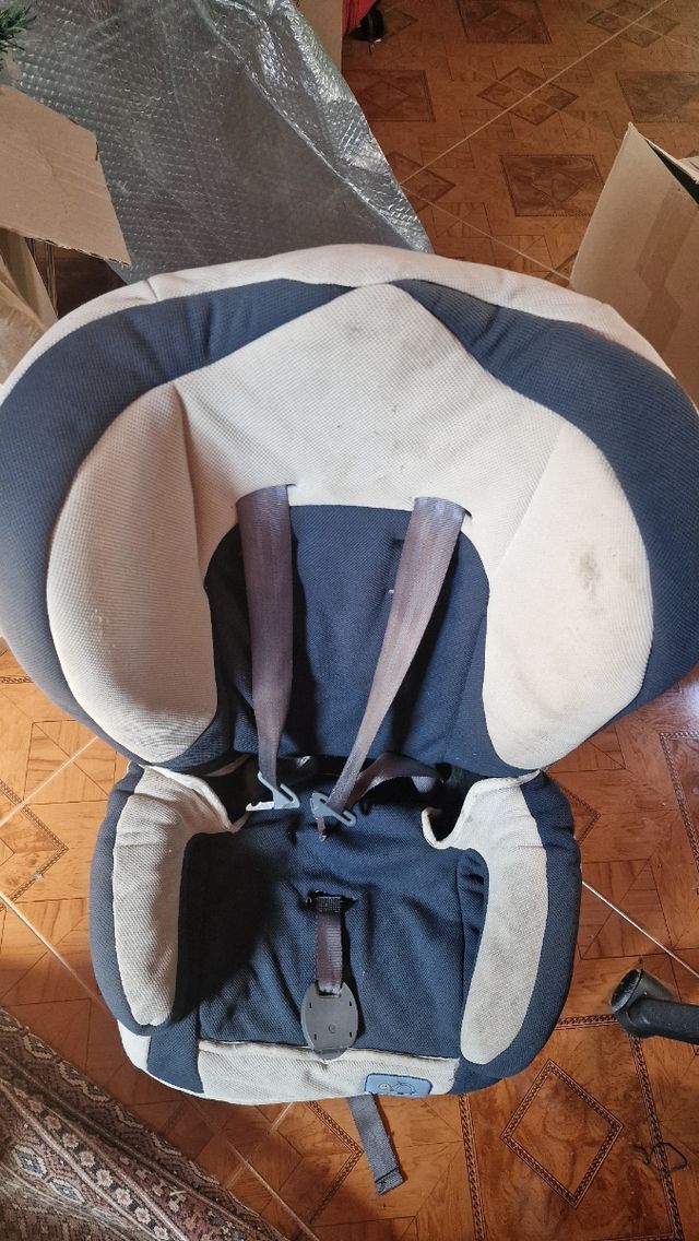 Silla coche bebé convertible elevador