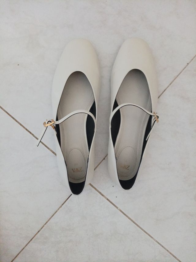 Zapatos blancos mujer talla 40. 