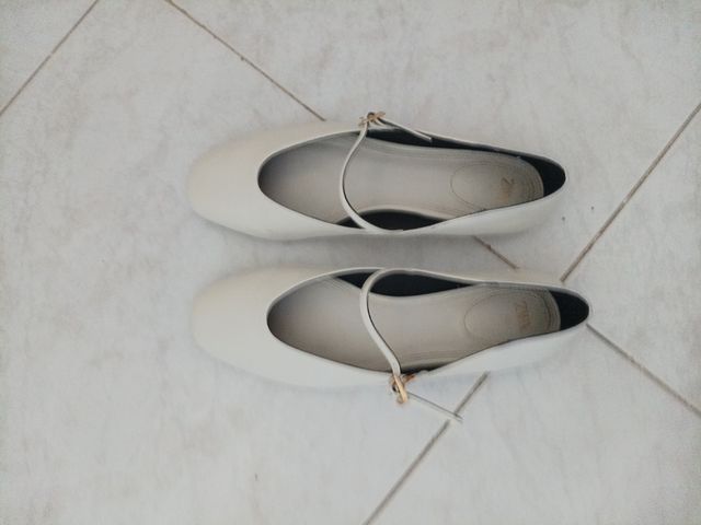 Zapatos blancos mujer talla 40. 