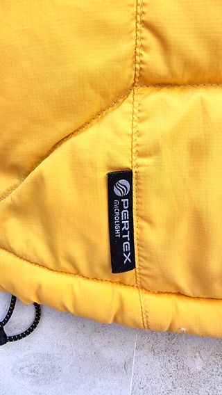 Berghaus Pertex 650c chaqueta plumas