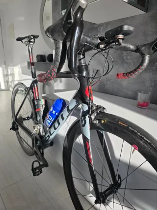 Bicicleta Carretera Scott Addict 20