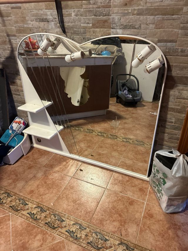 Specchio da toeletta bianco vintage