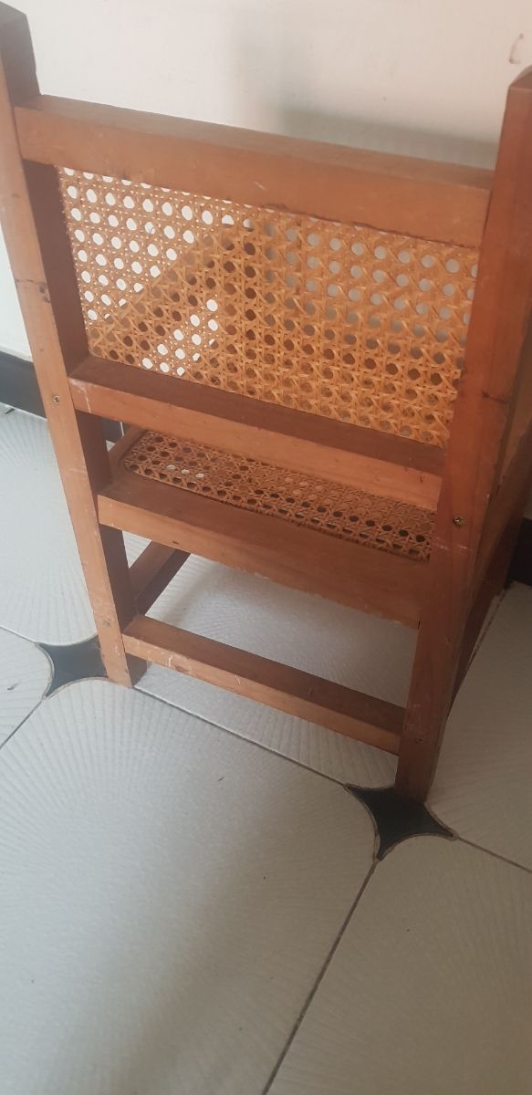 Silla vintage infantil de ratan