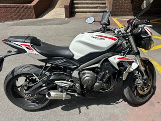 Triumph Street Triple S 660 - 2500km